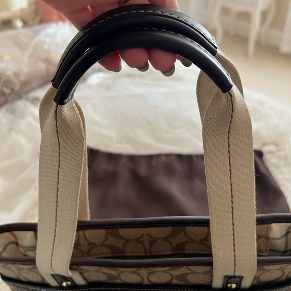 Coach Leatherware Est. 1941 Medium Size Purse - Picture 5 of 5